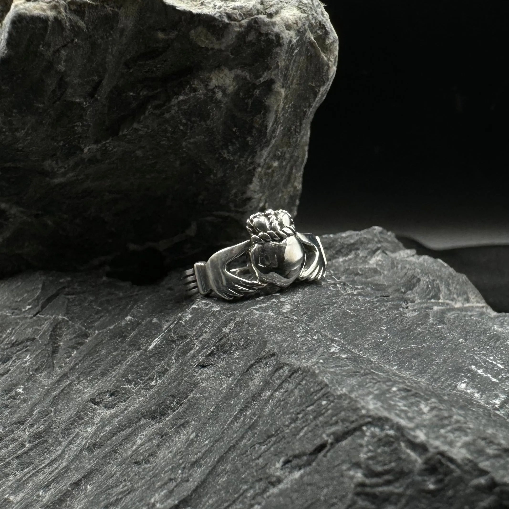 Irish Claddagh Ring (MG058)