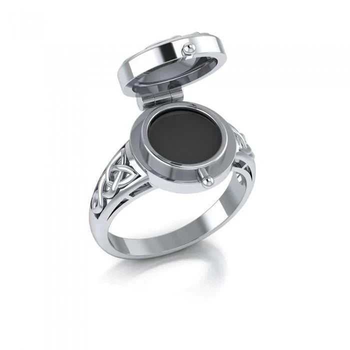 Celtic Knotwork Poison Ring
