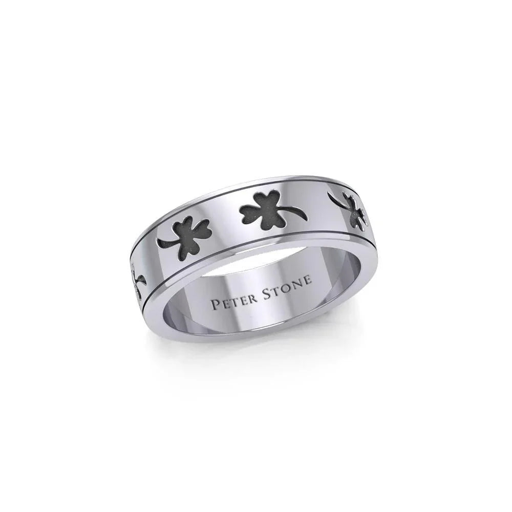 Shamrock Band Ring