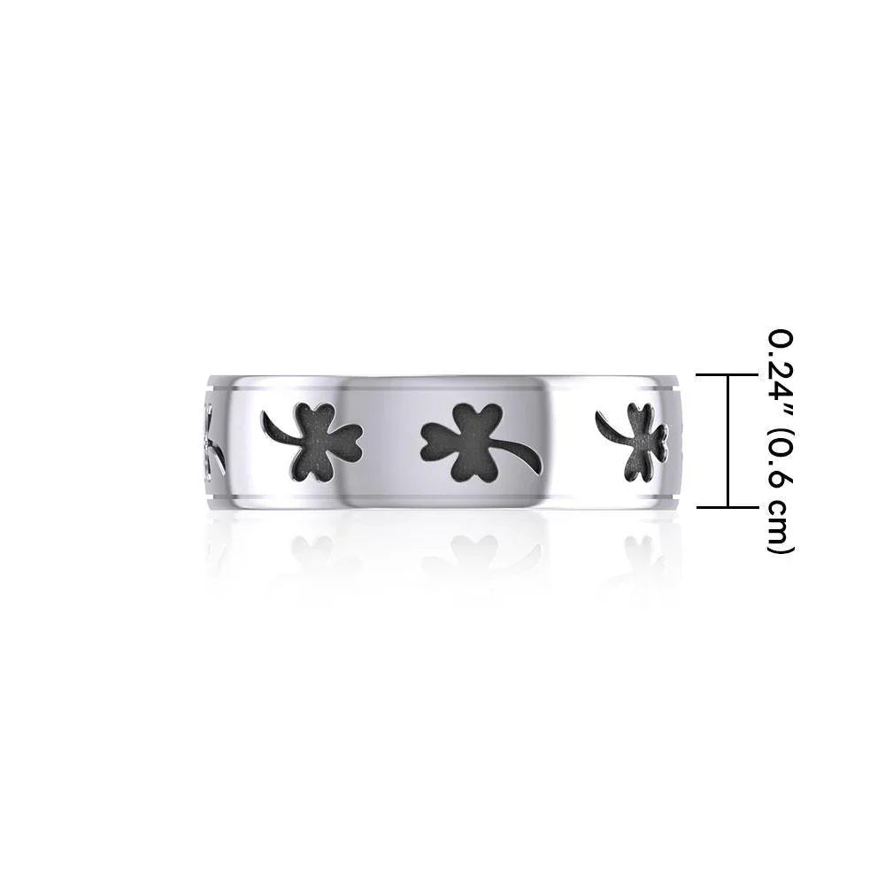 Shamrock Band Ring